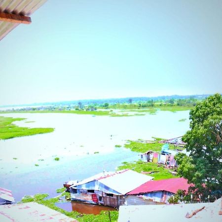 Amazon Breeze Hotel Iquitos Exterior photo
