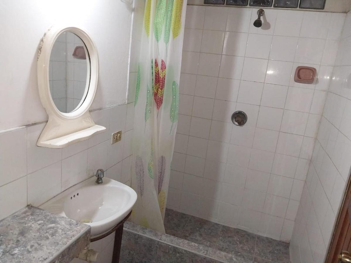 Amazon Breeze Hotel Iquitos Exterior photo