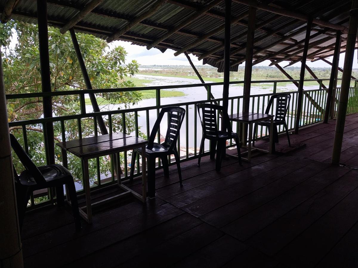 Amazon Breeze Hotel Iquitos Exterior photo