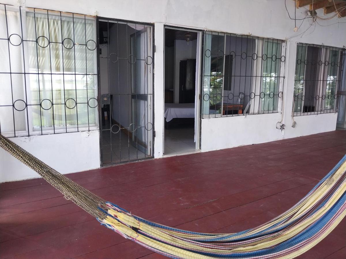 Amazon Breeze Hotel Iquitos Exterior photo